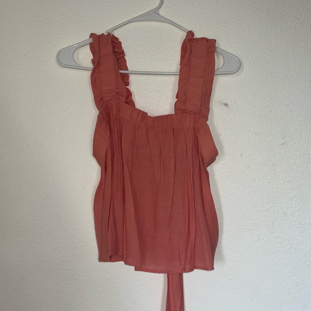 Women’s‎ blouse with ruffle straps